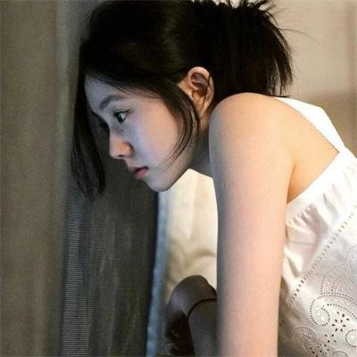 阳光灿烂的女人